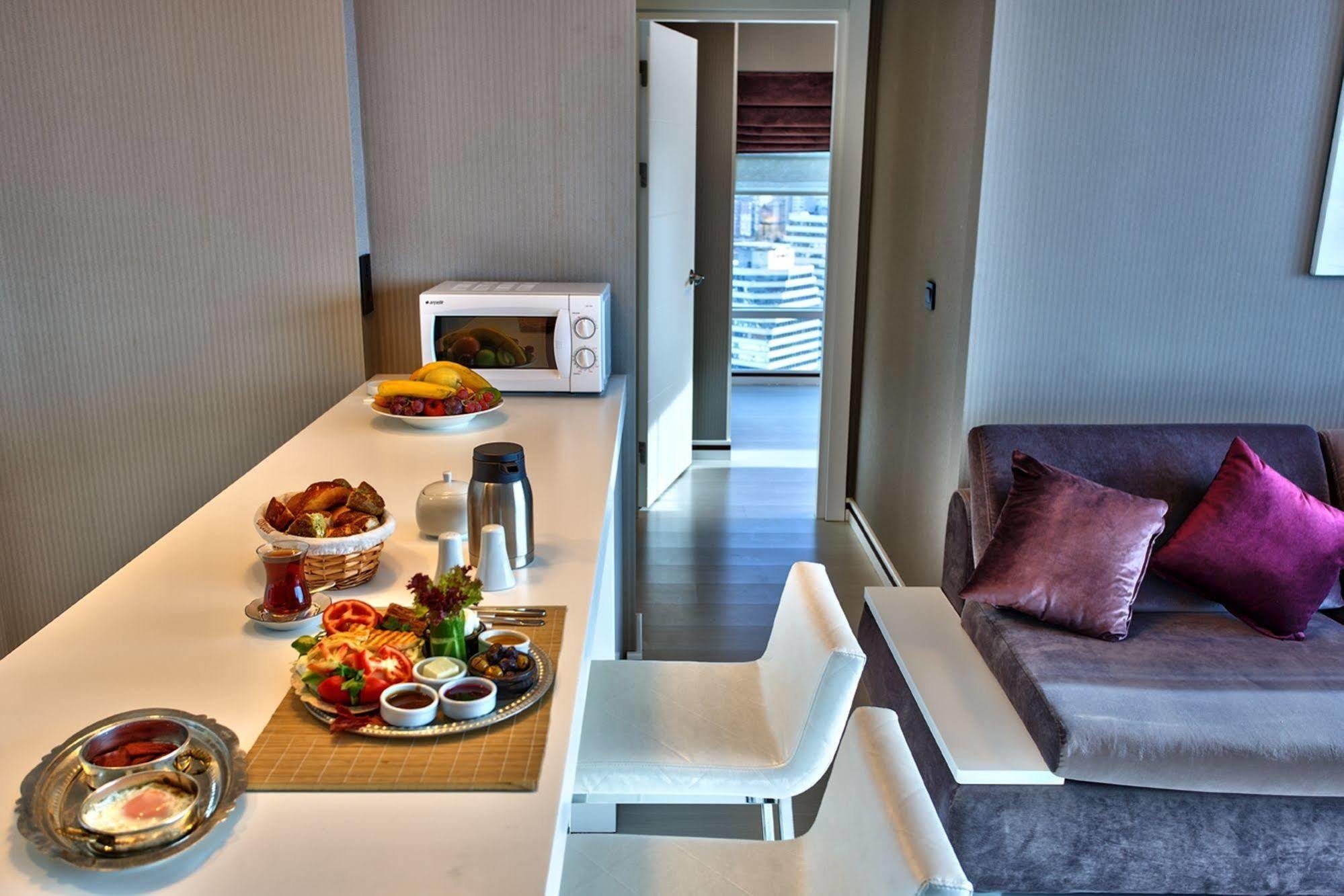 Flora Suites Ataşehir Istanbul Exterior foto