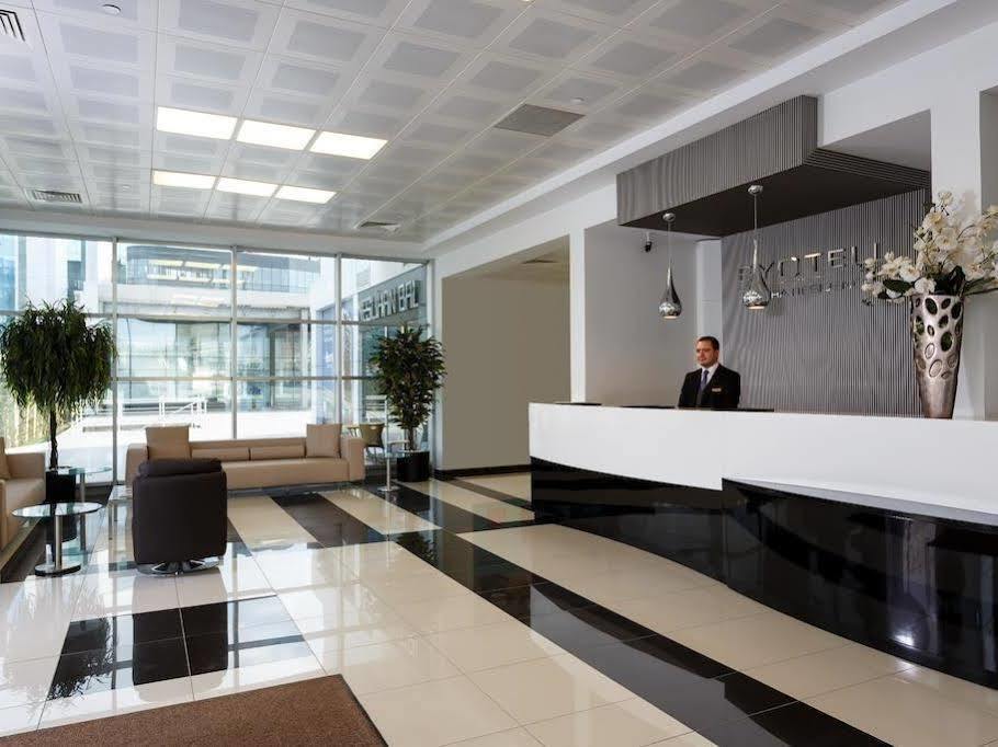 Flora Suites Ataşehir Istanbul Exterior foto