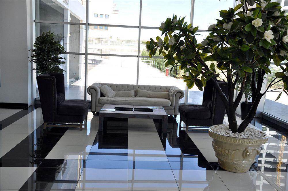 Flora Suites Ataşehir Istanbul Exterior foto