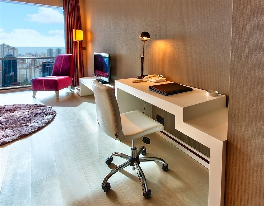Flora Suites Ataşehir Istanbul Exterior foto